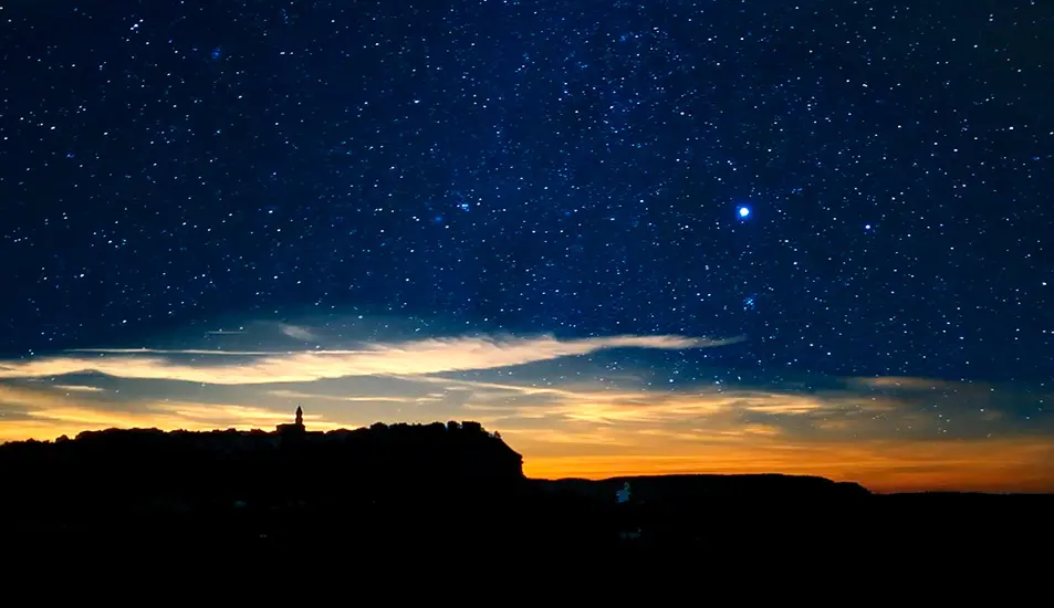 Paisaje nocturno de Lerín